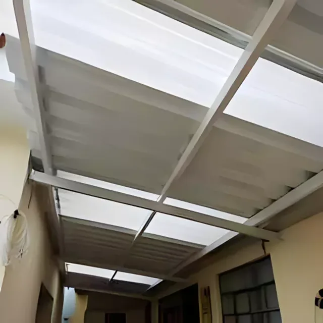 Cobertura de Telha Metálica Sanduíche — referência visual da família de produtos