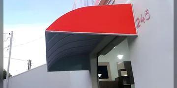 Toldo para Porta aplicado em área externa