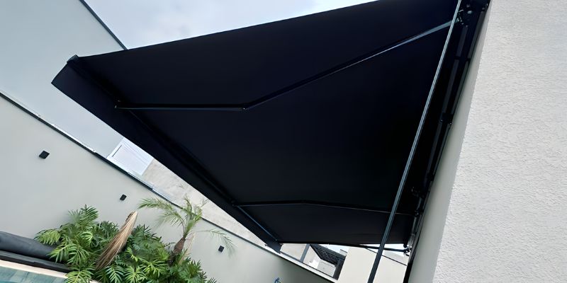 Toldo articulado retrátil