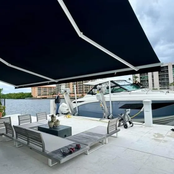 Sistema motorizado de Comprar Toldo Basculante em São Roque - Toldos Forte